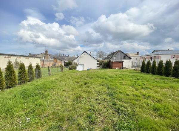 À vendre - Maison individuelle, 5 pièces située à Château-Renault (37110)