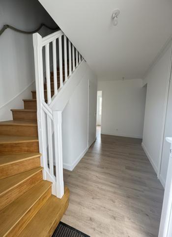 À vendre - Maison individuelle, 5 pièces située à Château-Renault (37110)
