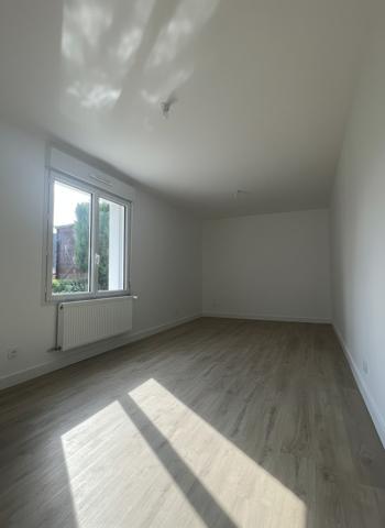 À vendre - Maison individuelle, 5 pièces située à Château-Renault (37110)