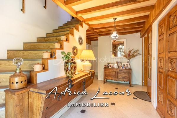ROMORANTIN-LANTHENAY (41200) - JOLIE MAISON DE LA FIN DES ANNÉES 60 proche du centre ville, des commerces et de toutes les commodités. Venez découvrir cette très belle maison avec son parc arboré de près de 3000 m² se composant au rez-de-chaussée d’une entrée, d’un salon/séjour avec sa cheminée, d’une cuisine indépendante, de 2 chambres avec placard, d’une salle de bain et d’un wc indépendant. A l’étage, un palier, une chambre, un bureau, une salle de bain avec wc et 2 petits greniers. Le sous-sol quant à lui se compose d’une buanderie, d’une chambre chauffé, d’une chaufferie, d’un atelier, d’une cave et d’un garage. L’ensemble sur un terrain arboré de près de 3000 m² entièrement clos.
Pour visiter et vous accompagner dans votre projet n'hésitez pas à me contacter, ADRIEN LACOUR.
- ESTIMATION GRATUITE DE VOTRE BIEN -
