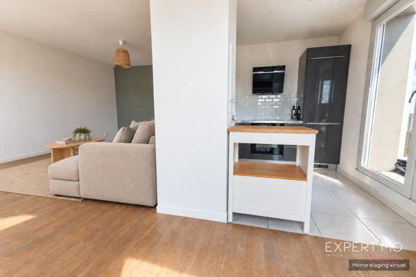 APPARTEMENT 4 PIÈCES AU DERNIER ÉTAGE – GRANDE TERRASSE – 3 CHAMBRES – 2 PARKINGS