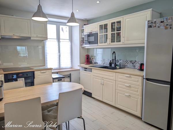 Maison en pierre rénovée avec goût – 148 m² – 4 chambres – Grand garage