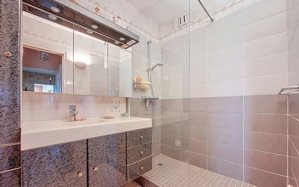 Appartement à vendre    4 pièces • 73,05 m2 Tours