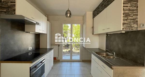 Location Appartement 3 pièces 55.08 m² - Orange 84100