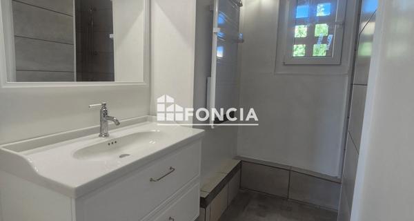 Location Appartement 3 pièces 55.08 m² - Orange 84100