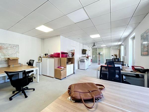 Bureaux à louer à PARIS 75009