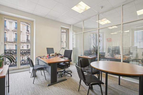 Bureaux à louer à PARIS 75009