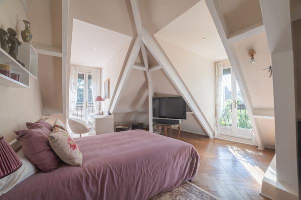 Maison de charme au coeur du Parc terrain 230 m2 terrain 1100 m2