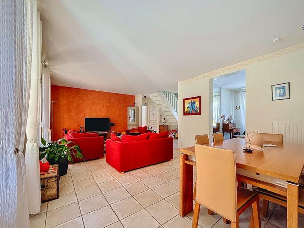 Maison tourangelle 133 m² habitables à Saint-Avertin - 4 chambres, garage, terrain 700 m²