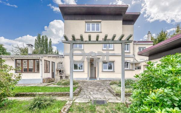Maison à vendre    5 pièces •  Rosny-sous-Bois