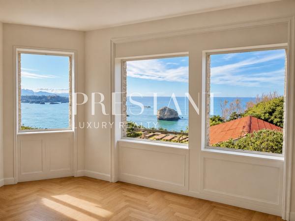 Appartement entièrement rénové en première ligne, vue Océan, BIARRITZ