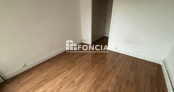 Location Studio 14.3 m² - Sceaux 92330