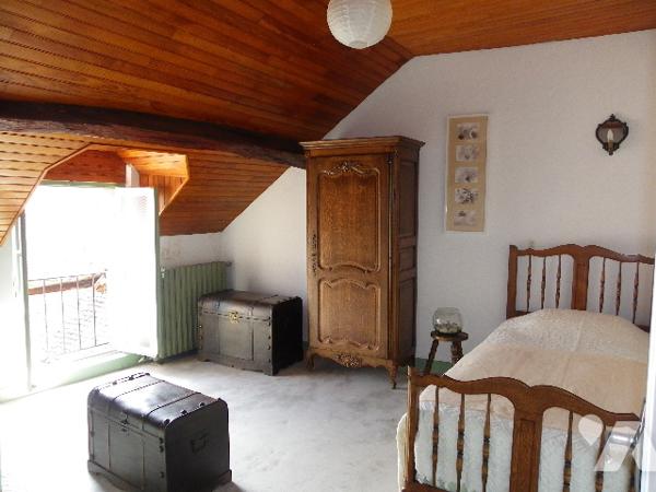 Maison de ville de charme de 5 chambres avec cour intérieure et préau