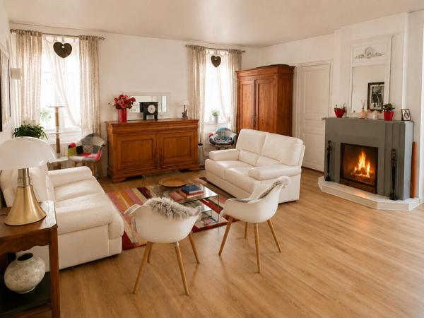 Le luxe de tout faire à pied Talensac • Maison • 499 000 €