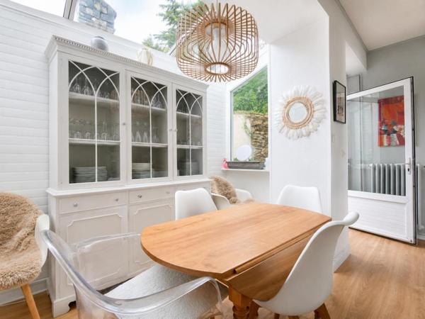 Le luxe de tout faire à pied Talensac • Maison • 499 000 €