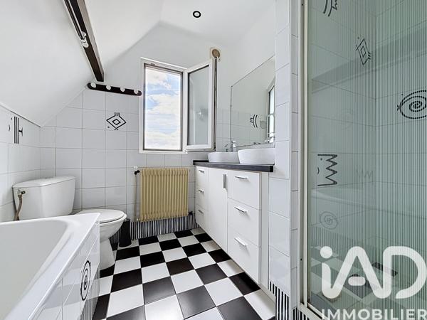 Maison à vendre 6 pièces 108 m² Sainte-Geneviève-des-Bois
