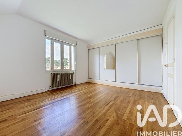 Maison à vendre 6 pièces 108 m² Sainte-Geneviève-des-Bois