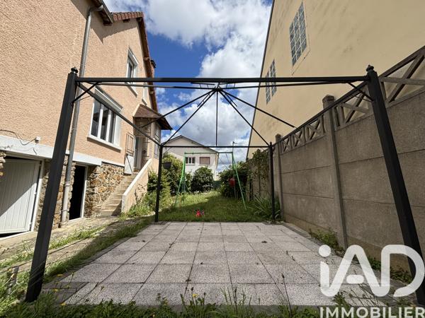 Maison à vendre 6 pièces 108 m² Sainte-Geneviève-des-Bois