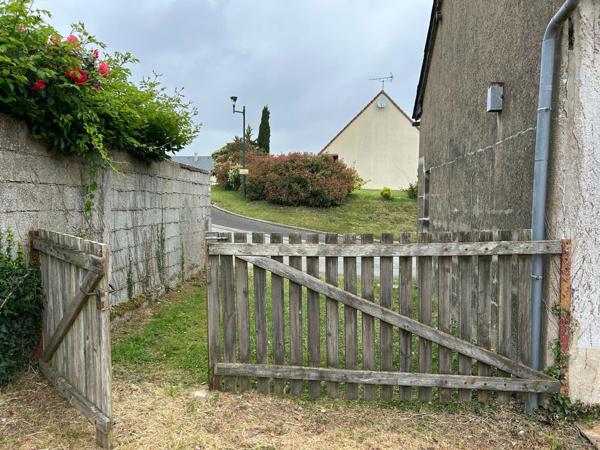 maison en pierre avec terrain