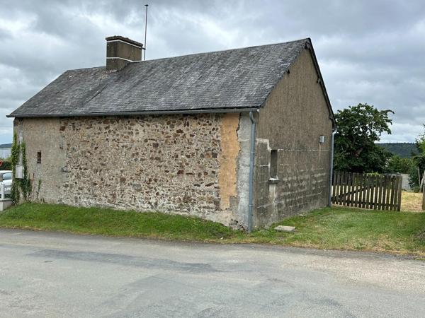 maison en pierre avec terrain