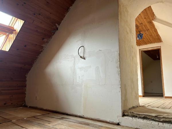 maison en pierre avec terrain