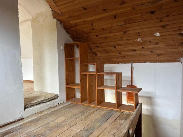 maison en pierre avec terrain