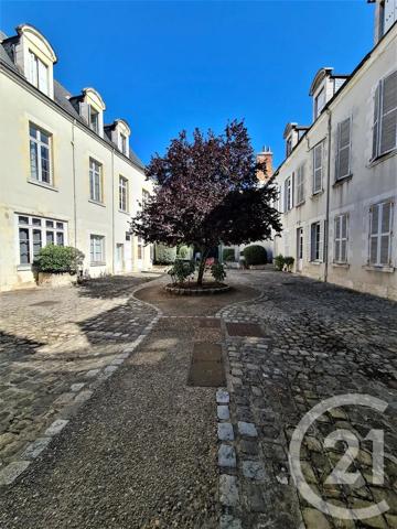 Appartement T2 à vendre  2 pièces - 35,73 m 2   ST JEAN DE LA RUELLE  - 45