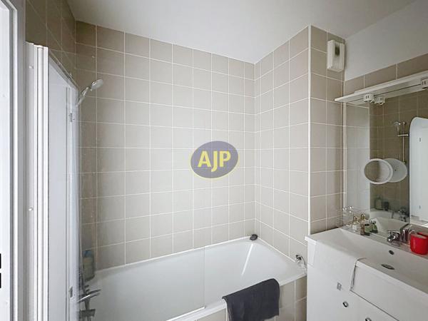 Vente appartement Bordeaux : 380 000 € - AJP Immobilier Bordeaux Nansouty