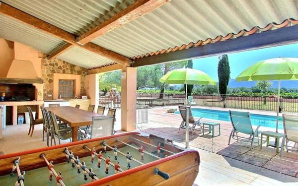 Maison à vendre    7 pièces •  Gonfaron