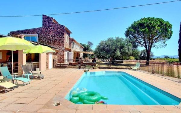 Maison à vendre    7 pièces •  Gonfaron