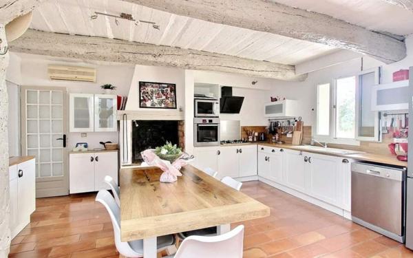 Maison à vendre    7 pièces •  Gonfaron