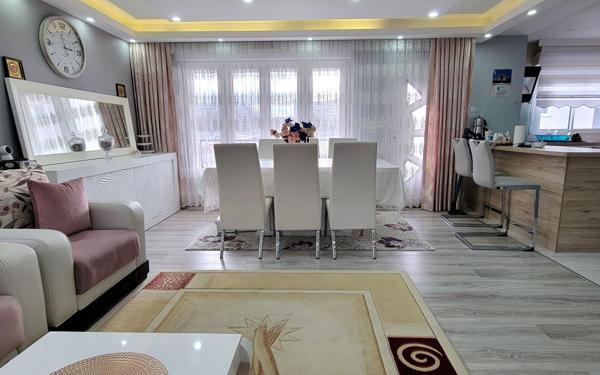 Maison à louer    4 pièces •  Montceau-les-Mines