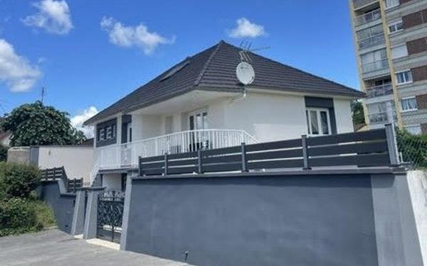 Maison à louer    4 pièces •  Montceau-les-Mines