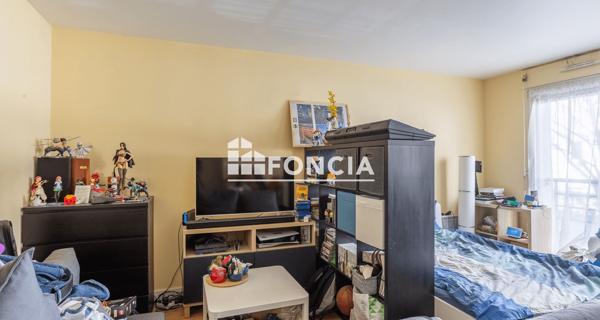 À vendre Studio 31.91 m² - Antony 92160