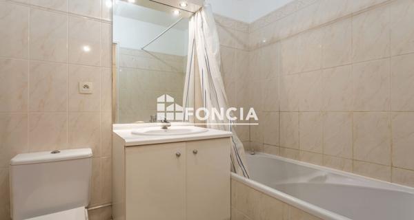 À vendre Studio 31.91 m² - Antony 92160