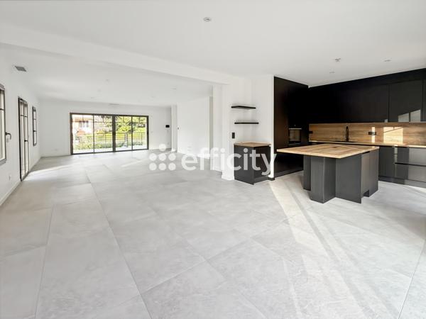 Maison 8 pièces - 273 m² Bien prestige