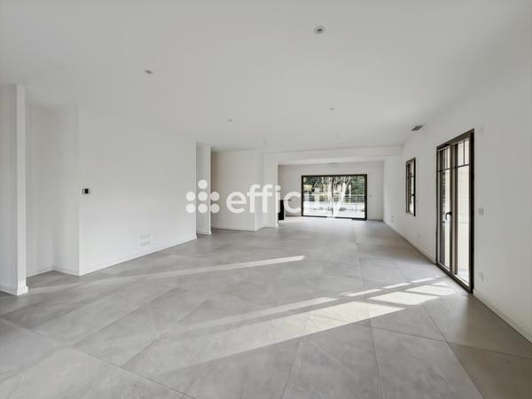 Maison 8 pièces - 273 m² Bien prestige