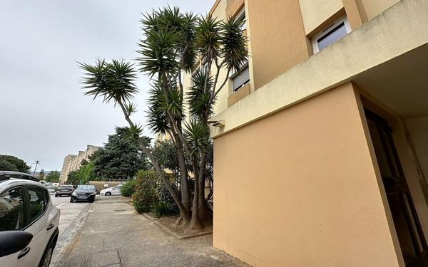 Appartement à louer    3 pièces • 54,99 m2 La Seyne-sur-Mer