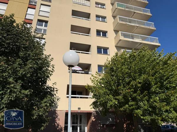 Appartement à louer 3 pièces 65.2m² Châteauroux (36000)