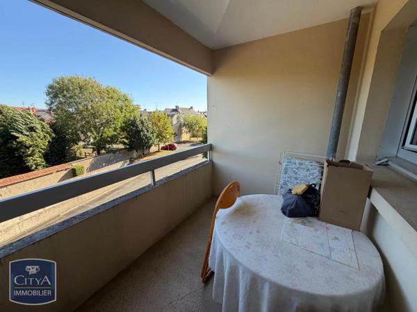 Appartement à louer 3 pièces 65.2m² Châteauroux (36000)