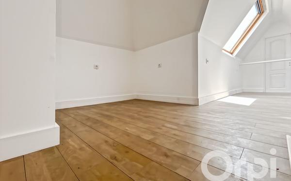 Maison à vendre    7 pièces • 231 m2 Méru