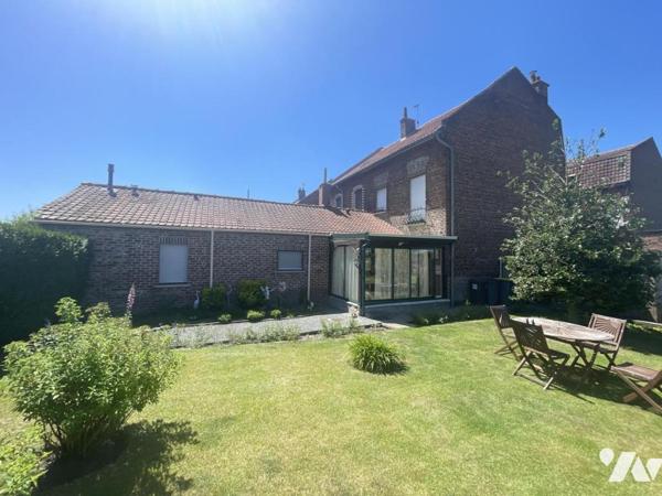 Maison 1930 avec grand jardin sans vis-à-vis, garage et potentiel 4 chambres 