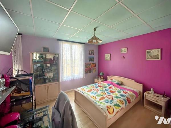 Maison 1930 avec grand jardin sans vis-à-vis, garage et potentiel 4 chambres 