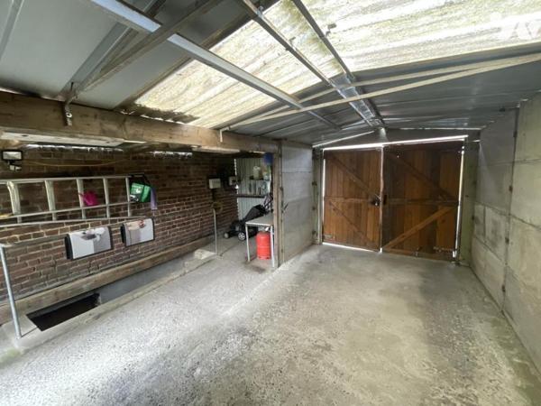 Maison 1930 avec grand jardin sans vis-à-vis, garage et potentiel 4 chambres 