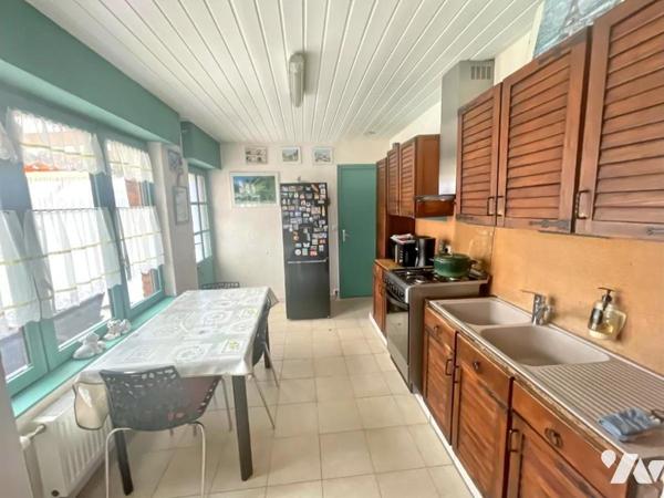 Maison 1930 avec grand jardin sans vis-à-vis, garage et potentiel 4 chambres 