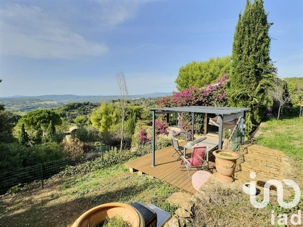 Maison 4 pièces de 110 m² à Le Beausset (83330)