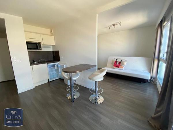 Appartement à louer 1 pièce 32.93m²