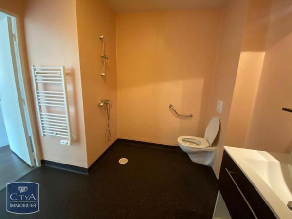 Appartement à louer 1 pièce 32.93m²