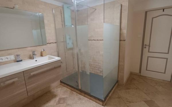 Appartement à vendre    2 pièces • 49 m2 La Valette-du-Var