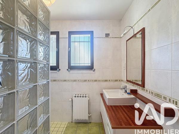 Appartement à vendre 4 pièces 130 m² Pers-Jussy